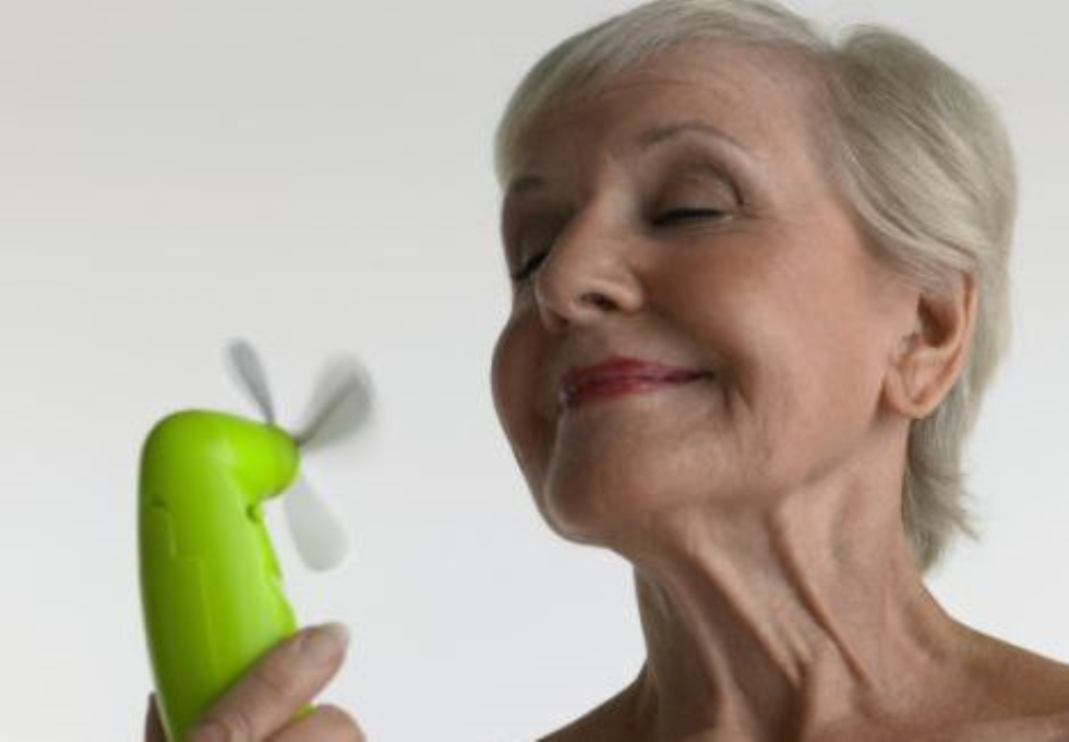 Ricominciare da cinquanta. Libro bianco sulla menopausa