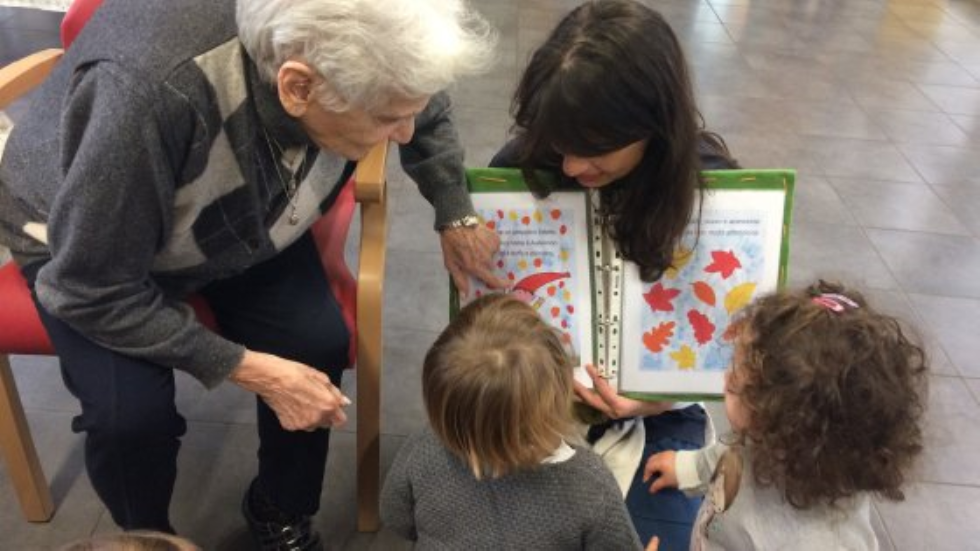 A Piacenza il primo spazio dove anziani e bambini crescono insieme