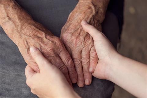 Garante dei diritti delle persone anziane: servono indipendenza, poteri reali e risorse adeguate