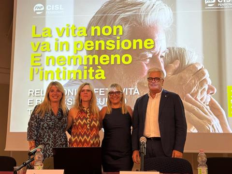 “La vita non va in pensione. E nemmeno l’intimità”: la FNP CISL rompe i tabù sulla longevità