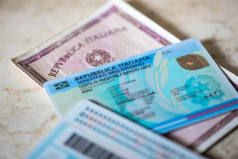 Carta di identità cartacea: rinviato l&rsquo;addio